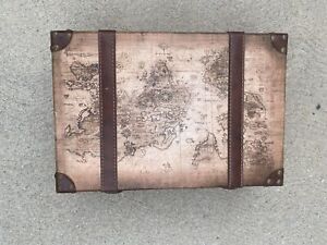 Vintage-style World Map Leather Hand Suitcase, Handbag, Mini Trunk Leather World