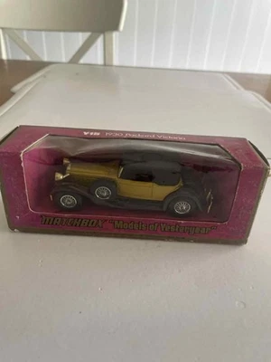 MATCHBOX YESTERYEAR Y-15 1930 PACKARD VICTORIA ENG MINT IN ORIG WOODGRAIN BOX - Image 1 of 4