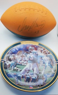 Placa de coleccionista Dan Marino "The Game's Greatest" y fútbol Nerf firmado SIN CERTIFICADO DE AUTENTICIDAD Foto 1 de 4
