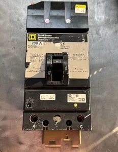 USED SQUARE KA26200AC 200 AMP BREAKER 2 POLE BREAKER Look Rough But Works 10+ - Picture 1 of 4