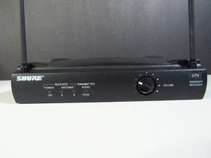 Shure UT4 UHF Wireless Diversity Receiver TG Frequency 615.900 MHz - Picture 1 of 7
