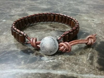 Unisex Hombre Regalo Cuero Marrón Envolvente Pulsera Marrón Madera Cuentas Botón Indio Foto 1 de 4