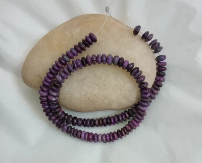 SUGILITE 7MM RONDELLE CUENTAS BICÓNICAS - 15.75" Strand - 5335E Foto 1 de 3