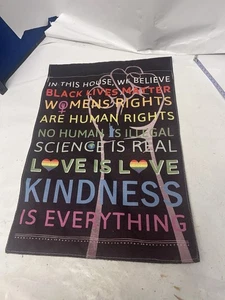 Akzeptanzfahne mehrfarbig schwarzer Hintergrund zum Aufhängen im Hof, ohne Aufhänger - Bild 1 von 4