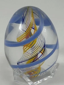 Pisapapeles huevo de vidrio azul mármol-como cinta remolino base sin marca estudio arte - Imagen 1 de 14