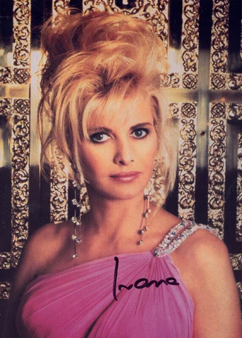 IVANA TRUMP - PICTURE POSTCARD TWICE SIGNED Cover
