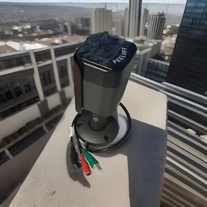 IR Bullet Security Color Camera W/2.8mm 12VDC Weather Resistance NTSC 4-IN-1 NEW - Picture 1 of 23