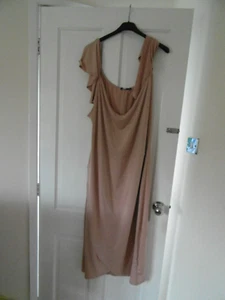 Boohoo Plus Size 28 Rose Slinky Cold Shoulder Wrap Midi Dress. New - Picture 1 of 4