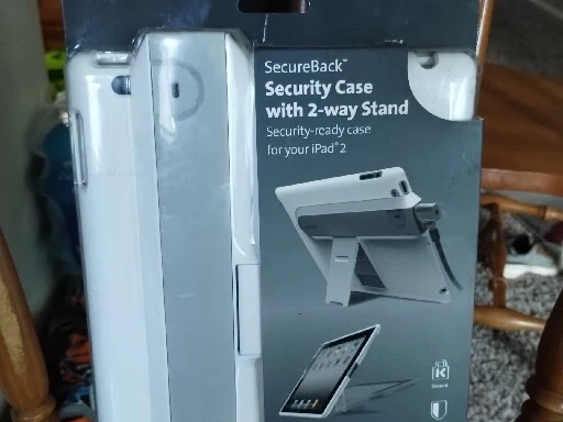 Funda de seguridad Kensington SecureBack con soporte bidireccional y ClickSafe para iPad 2 Foto 1 de 2