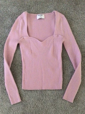 OLD NAVY-XS-Junior Girl’s Pink Sweetheart Ribbed Knit Top-Long Sleeve  - Image 1 of 4