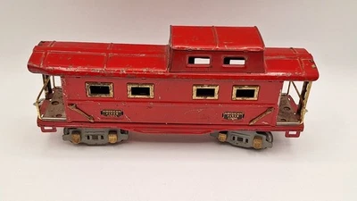 VINTAGE AMERICAN FLYER TINPLATE O GAUGE PRE-WAR CABOOSE RED LIGHTED  - Image 1 of 4