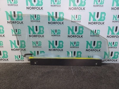 C215 MERCEDES CL 500  Door Window Glass Front Left Side - Image 1 of 4