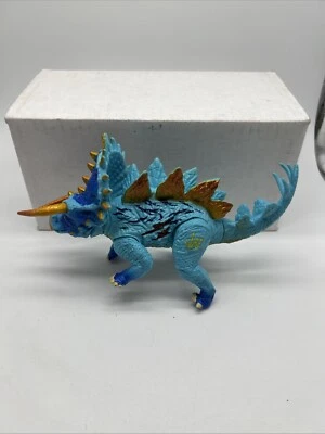 Hasbro Jurassic World Park Bashers & Biters Dino Hybrid Blue Stegoceratops 2015 - Image 1 of 4
