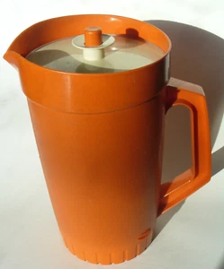 Vintage Tupperware 2 Quart Ernte Orange Krug Druckknopf Deckel #800-5 USA - Bild 1 von 9