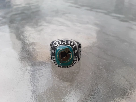 Miami Dolphins Team Ring by L.G. Balfour - Celestrium Size 9 (Like new) Cover