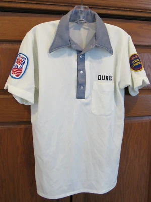 Camisa Bowling Vintage Marca Hilton Años 70 Hombre Talla Mediana "Duke" Krier's Store Foto 1 de 4