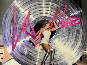 KYLIE MINOGUE - CHARTSTÜRMERIN - UNSIGNIERTES FARB-PROMO-FOTO - Bild 1 von 1
