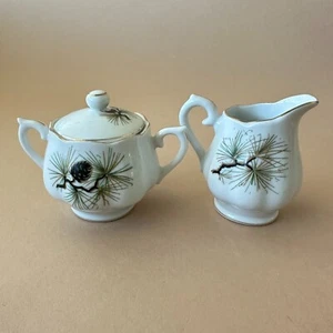 Vintage JAPAN Mini Set of Creamer & Sugar Bowl w/ Lid PINE CONES & NEEDLES - Picture 1 of 12