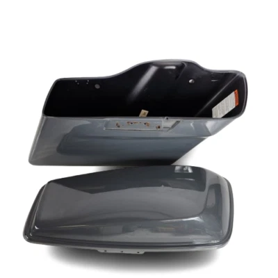 oem Harley-Davidson 2022 Ultra Limited FLHTK Right Saddlebag & Lid Gunship Gray - Image 1 of 4