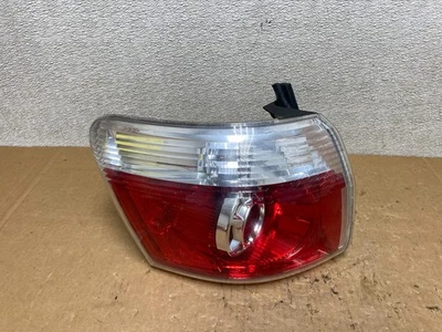 Luz trasera halógena GMC Acadia 2007 a 2012 lado izquierdo conductor LH OEM V5181 DW Foto 1 de 4