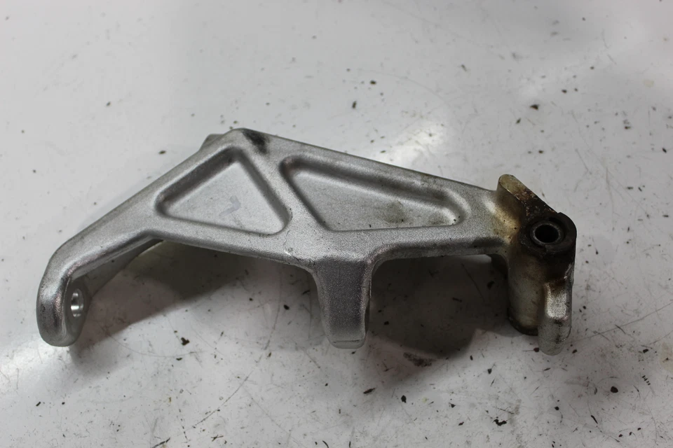 Ski-Doo MXZ 600 2008 Renegade X HO SDI brazo de dirección delantero izquierdo husillo nudillo Foto 1 de 4