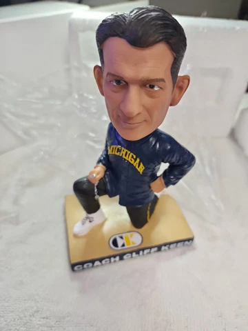 Coach CLIFF KEEN Michigan Wolverines BIG 10 Wrestling SGA Nodder Bobblehead NIB! Cover