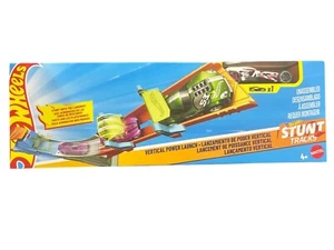 Hot Wheels Stunt Tracks Vertical Power Launch Racing Set - Picture 1 of 2
