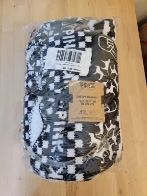 *BRAND NEW* VICTORIA'S SECRET PINK Sherpa Blanket 60 x 50 Fair Isle Black White - Image 1 of 4
