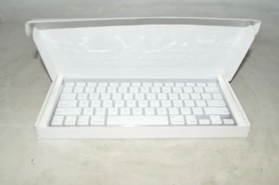Apple MC184LL/B Keyboard *New - Image 1 of 4