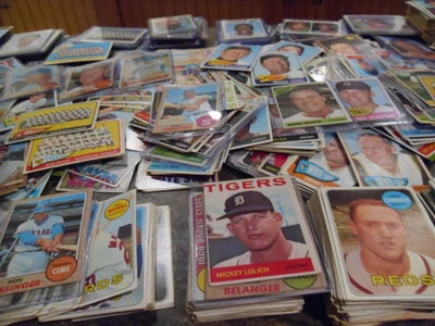 BLOWOUT SALE OF OLD VINTAGE BASEBALL CARD COLLECTION! ORIGINAL UNOPENED PACKS! - Image 1 of 4