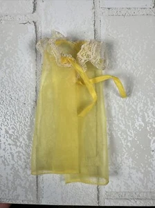 Vintage Mattel Barbie gelbes transparentes Gewand #3348 Spitzenborte - Bild 1 von 8