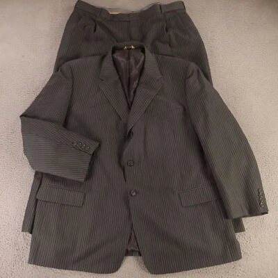 Luca Rossi Suit 2XL Gray Chalk Stripe Polyester Super 150s 52R 42x27 - Image 1 of 4