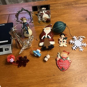 Christmas Ornaments lot Of 10 - Plus A Reindeer Candle Holder - Picture 1 of 7