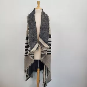 Womens Plaid Fringe Poncho Vest Cardigan One Size Gray Black Striped Long - Picture 1 of 11