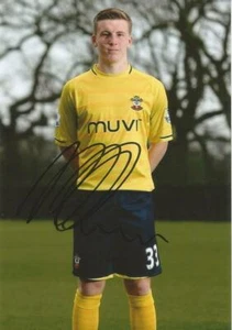 SOUTHAMPTON * MATT TARGETT SIGNED 6x4 PORTRAIT PHOTO + COA - Bild 1 von 1