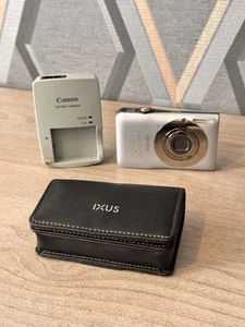 Canon Digital IXUS 105 digital compact camera - Silver. Presumed Faulty - Picture 1 of 11