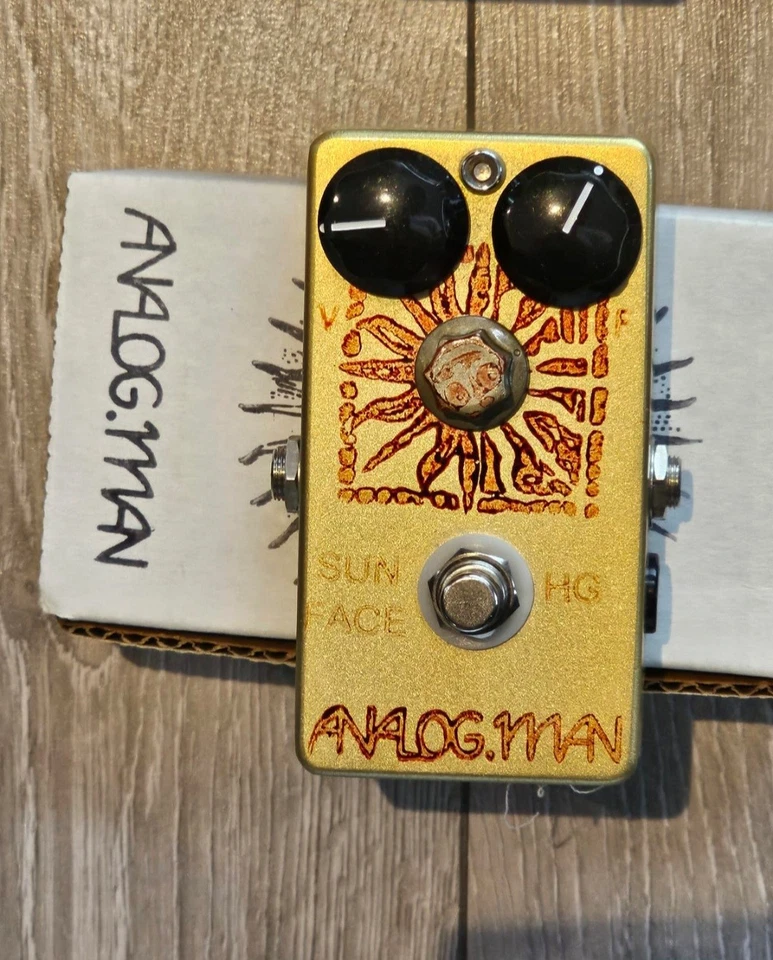 Analog man HG - Image 1 of 1