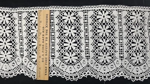 Vintage/Antique, White, Cotton Leavers Lace, 10 Yards - Picture 1 of 1