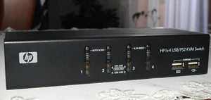4-portowy przełącznik KVM HP 372033-B21 / 372032-A21 / HSTNR-K001 - Zdjęcie 1 z 10