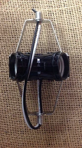 Switchless 3-Light Phenolic Socket - Picture 1 of 2