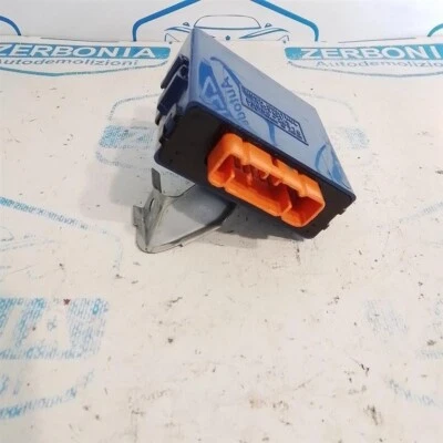 85980-20370 TOYOTA CELICA 1994 CENTRALINA CHIUSURA CENTRALLIZZATA1.8 GT, 16v. - Immagine 1 di 3