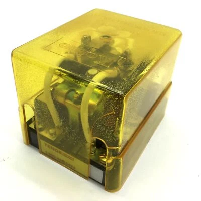 Tenor Koino KH-101-2A High Power Relay 24VDC 15A 110VAC/30A *Crack - Image 1 of 4