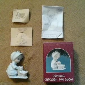 Precious Moments Figurine 1990 #521574 "Dashing Through The Snow" - Picture 1 of 6
