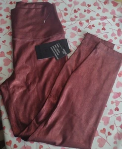 NEW WOMENS 90 DEGREE HIGH RISE ANKLE LENGTH EMBOSSED PRINT LEGGINGS PANTS LARGE - Picture 1 of 3
