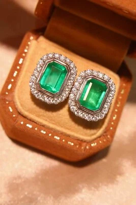 Pendientes esmeralda natural 2,16 quilates oro blanco 18k diamantes 0,66 quilates Foto 1 de 4