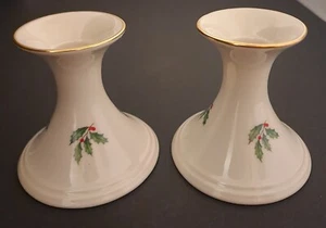 Juego de 2 candelabros Lenox Holly & Berry de 4" para velas cónicas - Imagen 1 de 8
