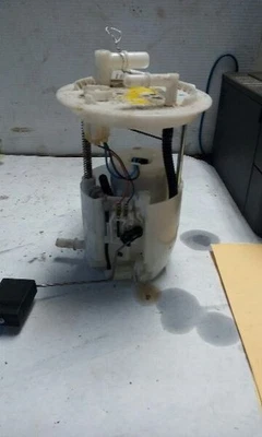 Conjunto de bomba de combustible Lincoln MKX 11-15 AWD Foto 1 de 4