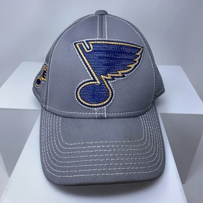 St. Louis Blues Reebok Mens Size L/XL Gray Fitted Center Ice Collection Hat - Image 1 of 4
