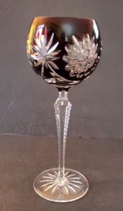 Copa de vino de cristal transparente cortada a rojo rubí de colección 8,25" de alto x 3" de diámetro base - Imagen 1 de 20