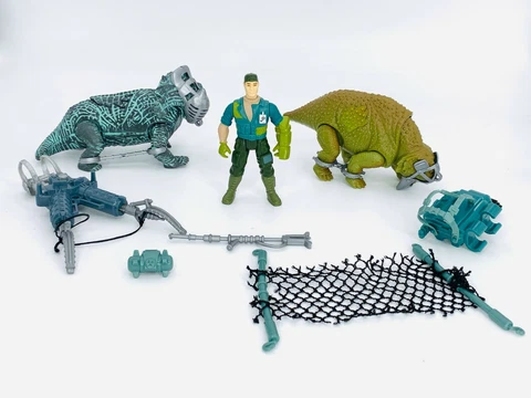Jurassic Park Lost World Dino Tracker Estemmenosuchus Scutosaurus 100% Complete Cover